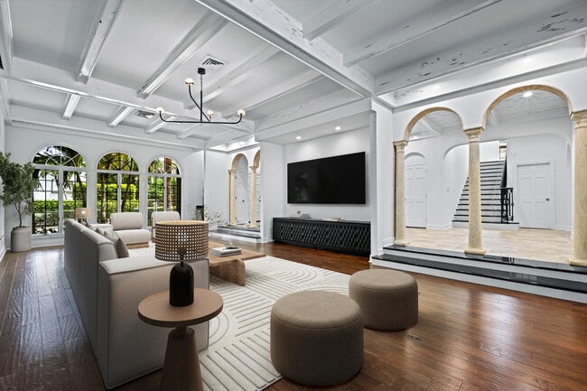 Building Photo - 1238 Vista Del Mar Dr N