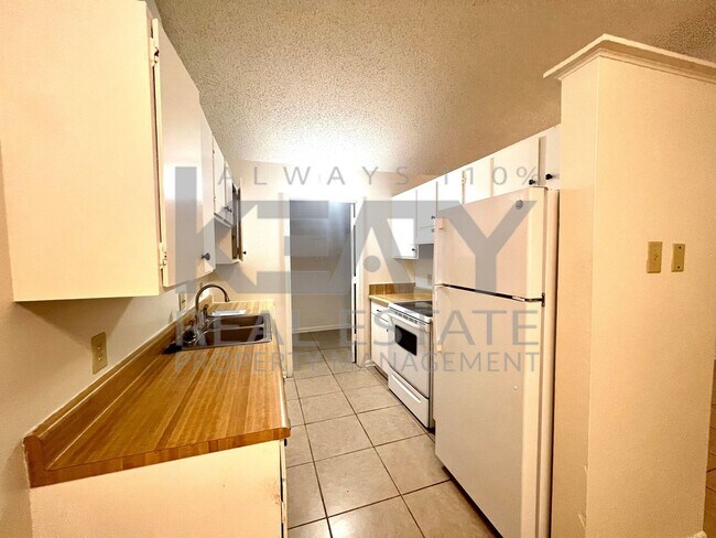 Foto del edificio - 803 Fox Run Ave