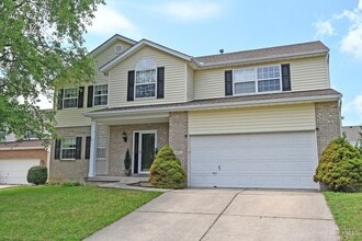 Building Photo - 6015 Hidden Oaks Ct
