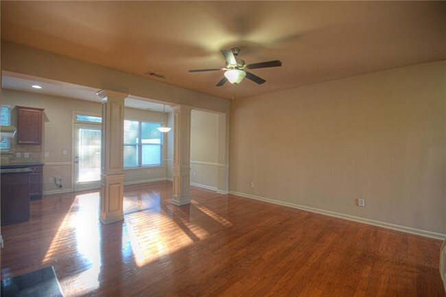 Building Photo - 3332 Sardis Bend Dr