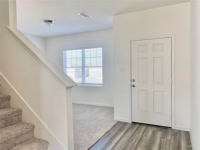Building Photo - 709 Cedar Elm Dr