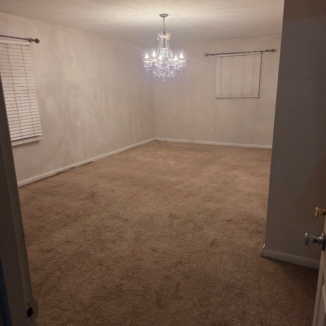 Foto del edificio - 2929 Hilton Ave