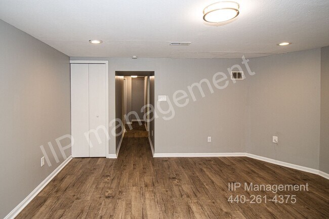 Building Photo - Welcome Home to Comfort and Style in Sagam...