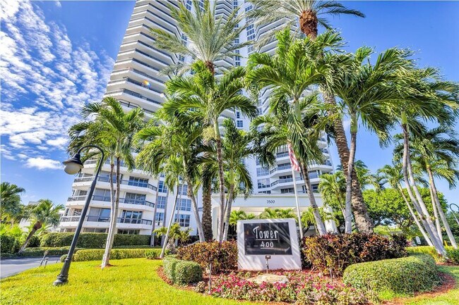 Foto del edificio - 3500 Mystic Pointe Dr
