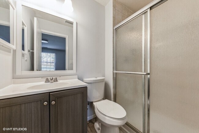 Building Photo - 607 Berkley Ct