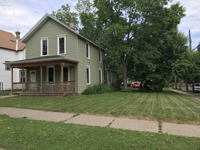 Building Photo - 2900 N 4th St
