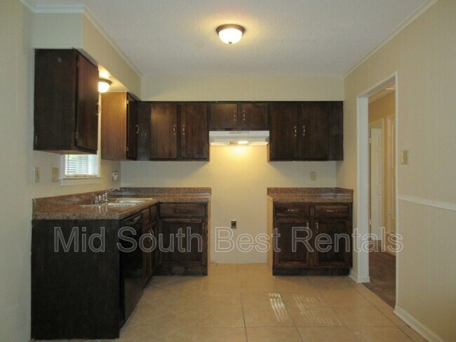 Building Photo - 1693 Winfield Rd