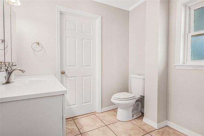 Foto del edificio - 1607 S Lakeview Ave