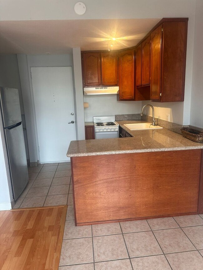 Foto del edificio - Charming 1 Bed in Historic Lafayette Build...