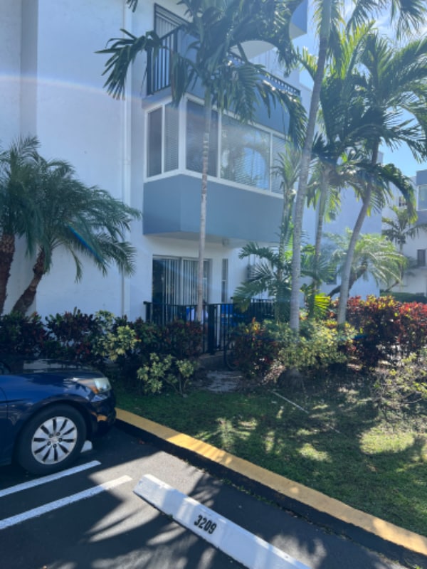 Photo - 2498 SW 17th Ave (Miami, FL) Apartment