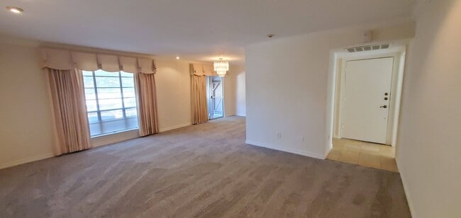 Photo - 10574 High Hollows Dr Apartment