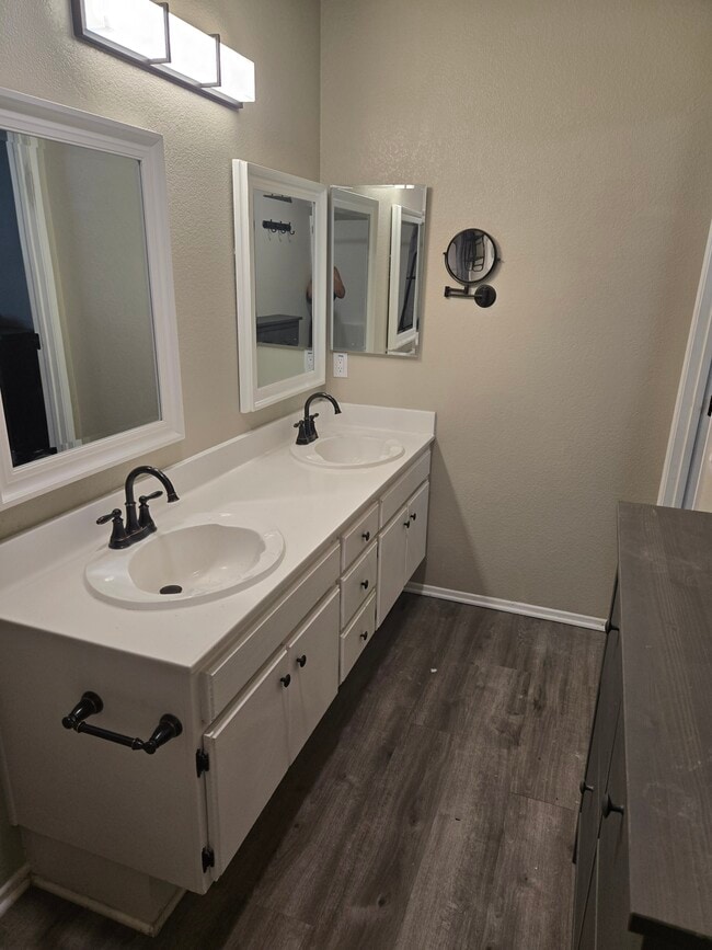 Foto del edificio - 44207 61st St W