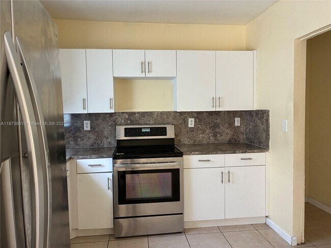 Foto del edificio - 28115 SW 143rd Ct