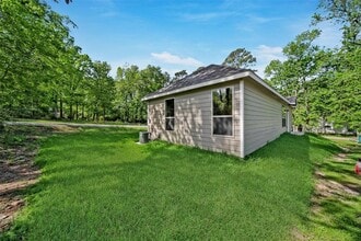 Building Photo - 1307 St Lawrence River Rd