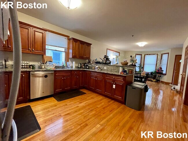 Foto del edificio - 102 Allston St