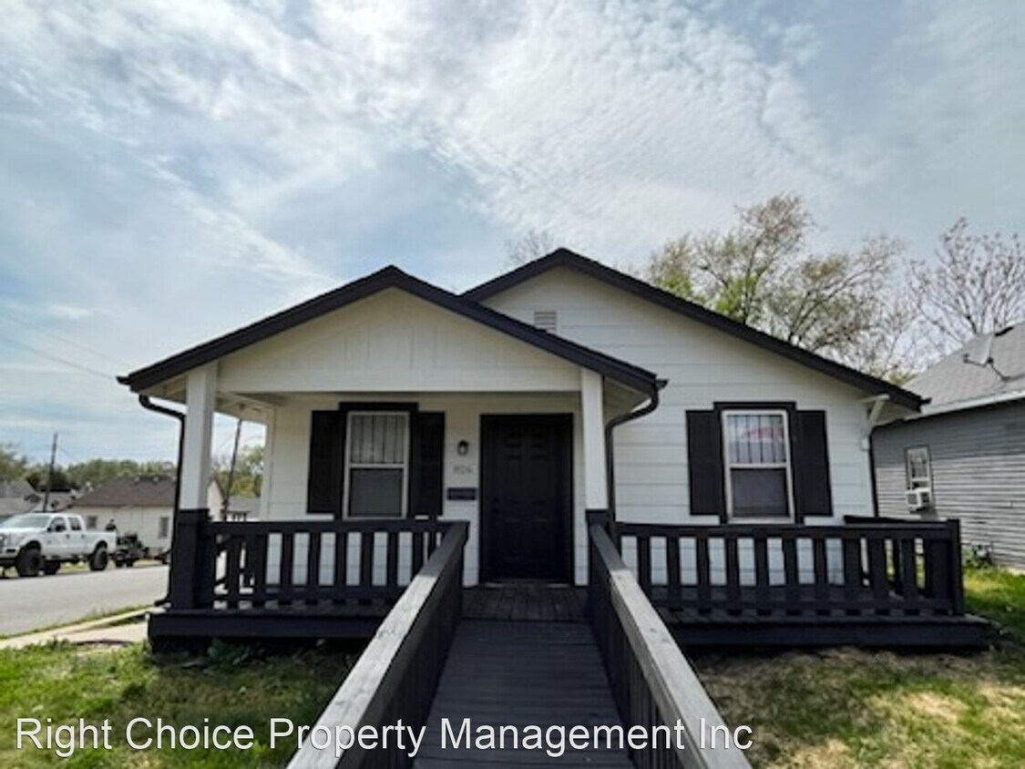 826 S 24th St, Saint Joseph, MO 64507 House Rental in Saint Joseph