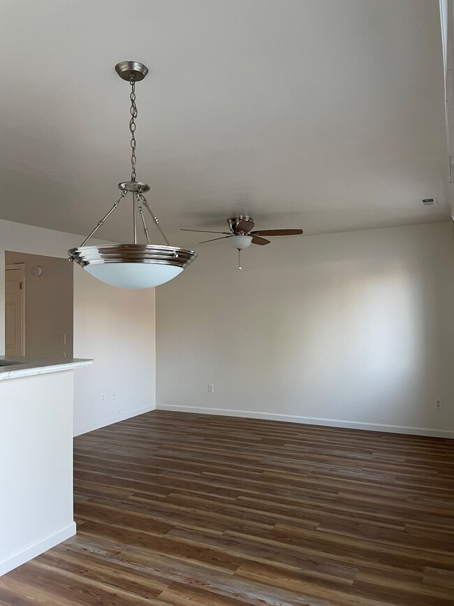 Building Photo - 4521 S Bella Verde Ct