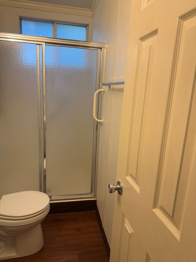 Foto del edificio - 1 BED/1 BATH IN REDDING
