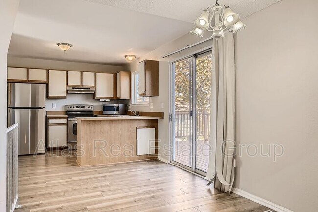 Building Photo - 2858 Maverick Dr