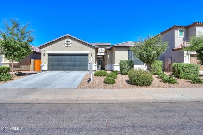 Front of home - 18451 N Crestview Ln