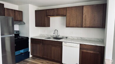 Building Photo - 2648 Lavender Ln