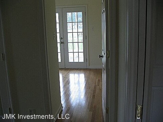 Building Photo - 3 br, 2.5 bath House - 204 N. Virginia Ave