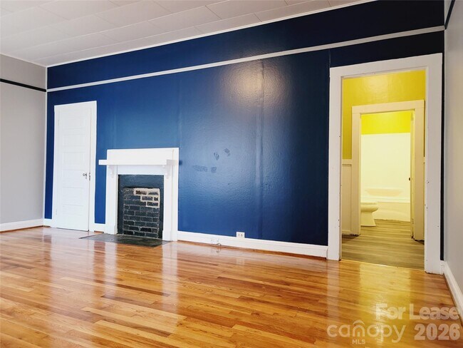 Foto del edificio - 105 N Liberty St