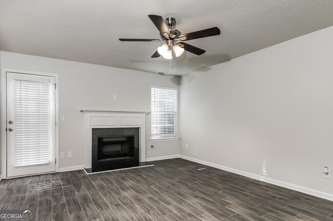Building Photo - 5755 Blacktop Ct