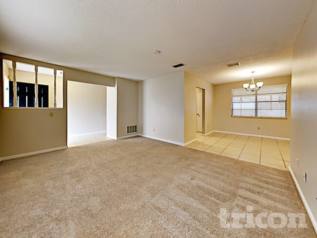 Building Photo - 2209 Constitution Dr