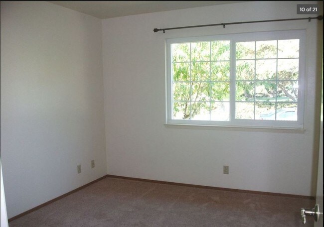 Building Photo - 1600 Tahoe Dr