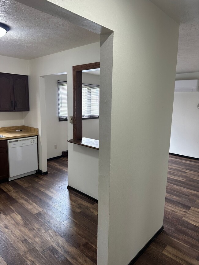 Building Photo - 4682 Trevor Cir