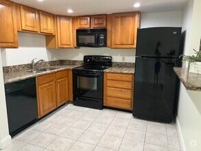 Building Photo - 4175 Oak Terrace Dr