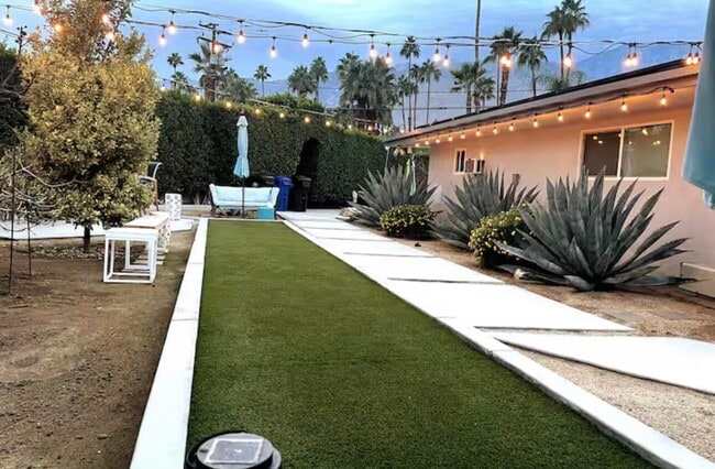 Building Photo - 1375 S Calle Rolph