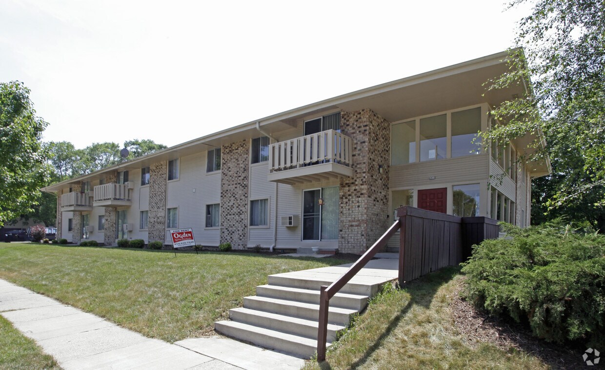 Foto del edificio - 6373 N 104th St