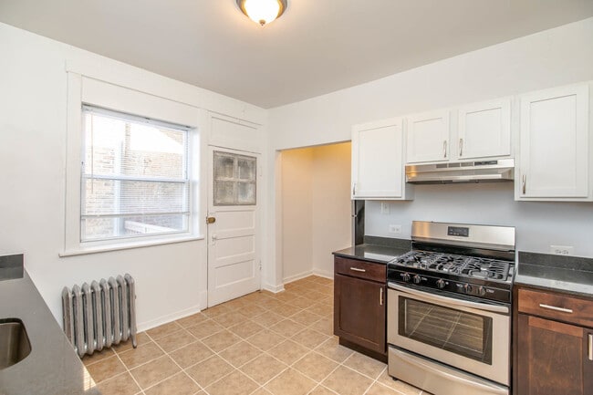 Foto del edificio - 4424 N St Louis Ave