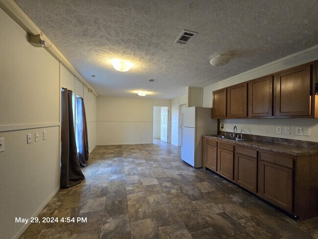 Foto del edificio - 3309 E 2nd Ct
