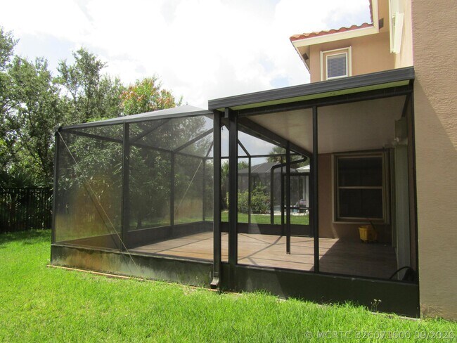 Foto del edificio - 1756 SW Jamesport Dr