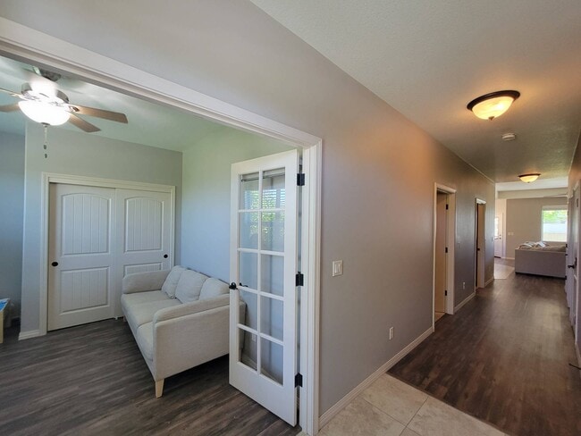 Building Photo - 2460 Bramasole Dr Way