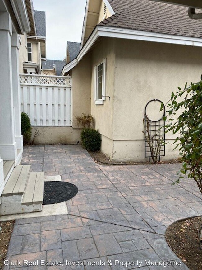 Foto del edificio - 2 br, 2.5 bath House - 1320 Waterloo Drive