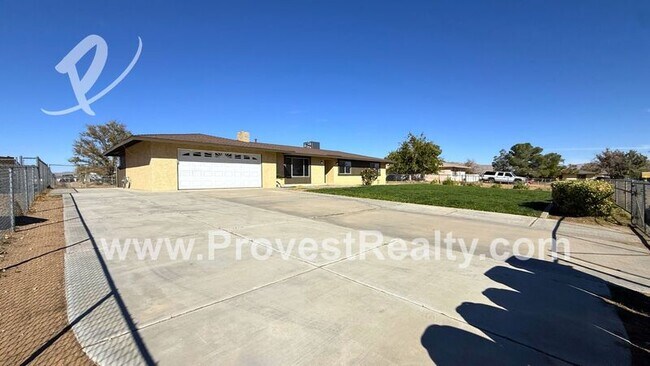 Foto del edificio - 21952 Resoto Rd