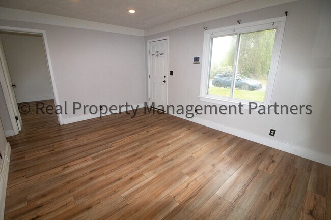 Foto del edificio - Updated 3BR Kentwood Home with Loft, Stain...