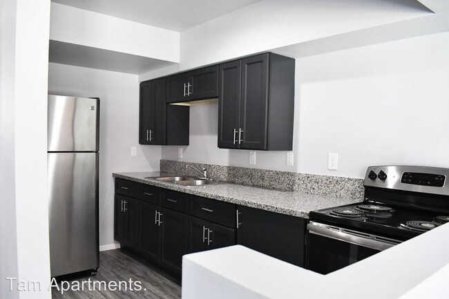 Building Photo - 2312 Tam Dr