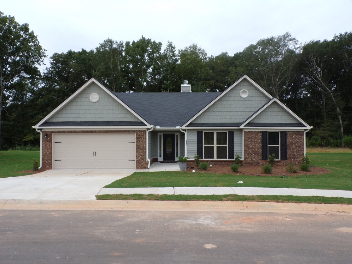 front of home - 938 River Mist Cir