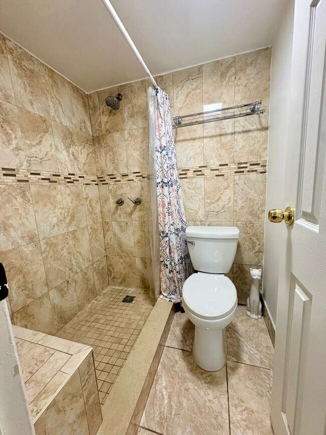 Foto del edificio - 20500 W Country Club Dr
