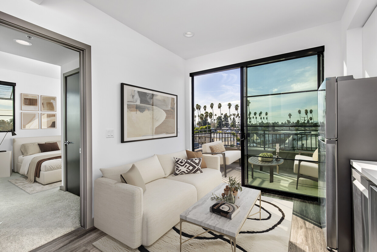 Primary Photo - Venice Luxury Apartments