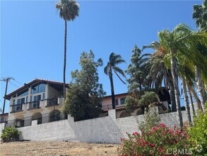 Building Photo - 29493 Longhorn Dr