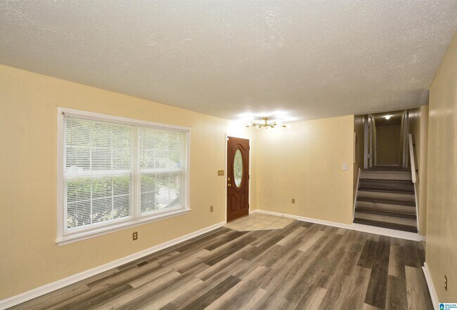 Foto del edificio - 1721 Maralyn Dr