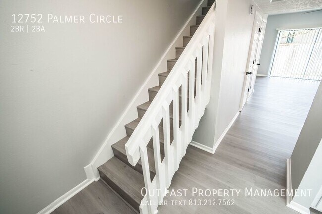 Building Photo - Luxurious two-bedroom, two-bathroom townhome