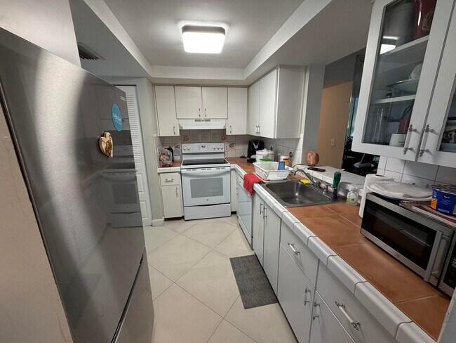 Foto del edificio - 7380 NW 18th St