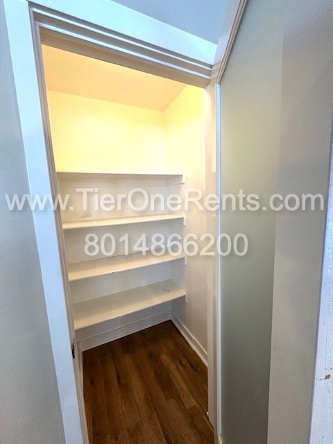 Building Photo - Move in special: $500 off First months rent!